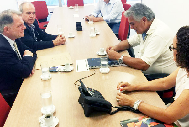 FATEC: Bragato e o prefeito de Adamantina, no Centro Paula Souza
