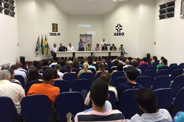 Palestra, em Ourinhos, sobre elei??es 2016