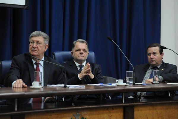 Or?amento estadual 2017 ? debatido na Assembleia