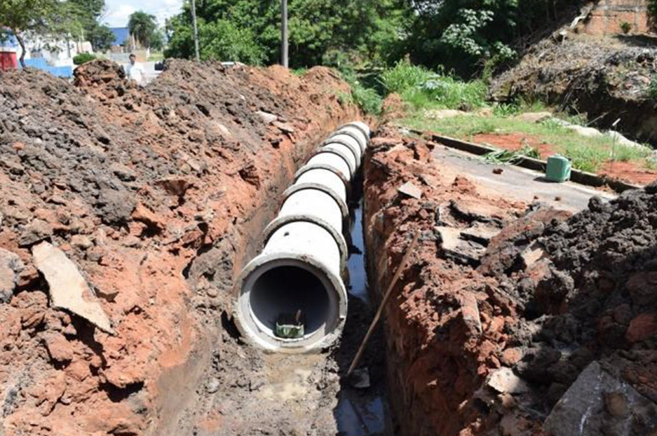 Deputado Mauro Bragato anuncia investimento de R$480 mil para construção de galerias pluviais em Echaporã