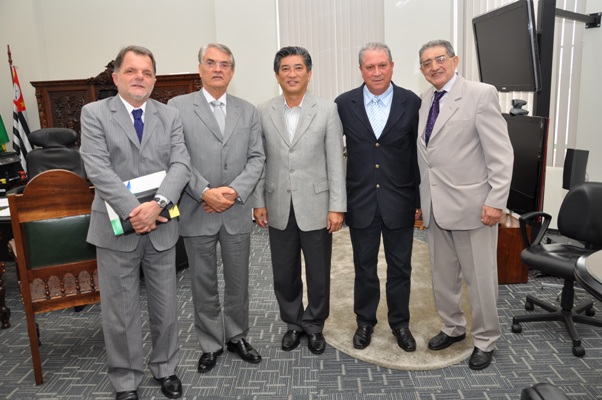 DEPUTADO COM PREFEITOS  NA SECRETARIA DA SEGURAN?A