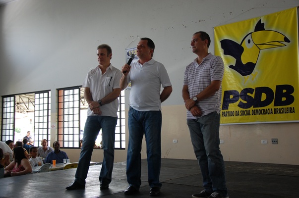 CONFRATERNIZA??O  RE?NE MAIS DE 2 MIL PESSOAS EM PRESIDENTE PRUDENTE