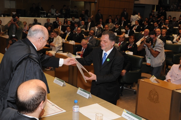 MAURO BRAGATO ? DIPLOMADO DEPUTADO PELA OITAVA VEZ