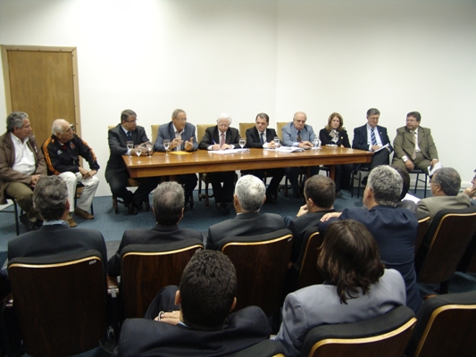 Governo se empenha na busca de solu??o para fechamento do JBS
