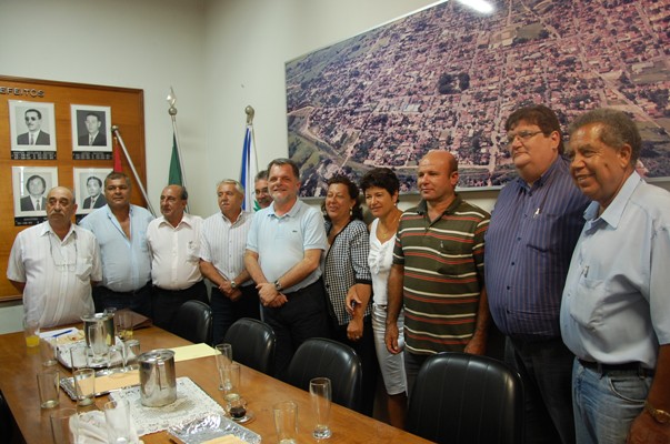 BRAGATO SE RE?NE COM PREFEITA DE PACAEMBU MARA AVAMOR