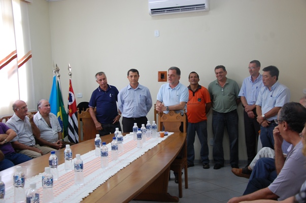 MAURO  BRAGATO SE RE?NE COM LIDERAN?AS EM JUNQUEIR?POLIS