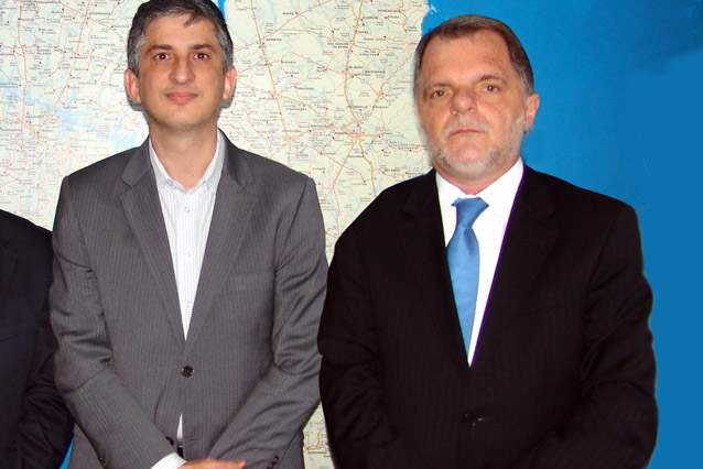 Abertos envelopes da licita??o para obras na SP-483