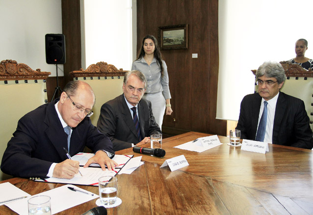 Proposta do governo transforma fun??o de delegado em carreira jur?dica