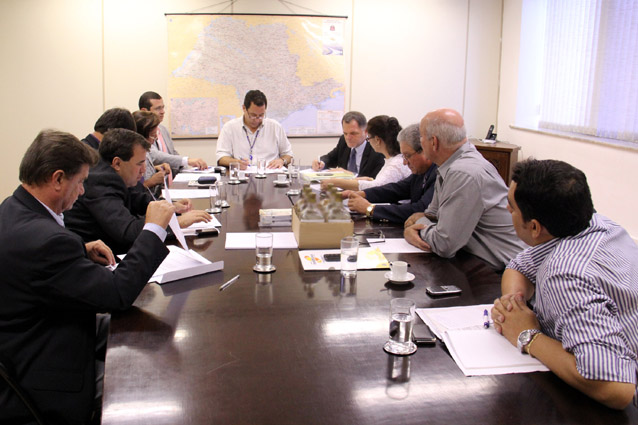 Deputado Bragato e prefeitos: reivindica??es nos Transportes