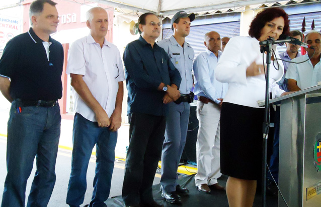 Com apoio de Bragato, Santa Cruz do Rio Pardo inaugura cal?ad?o