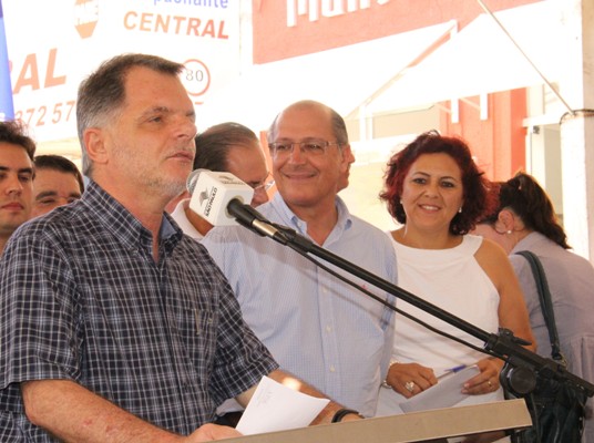 Deputado e Alckmin na regi?o de Ourinhos: inaugura??es